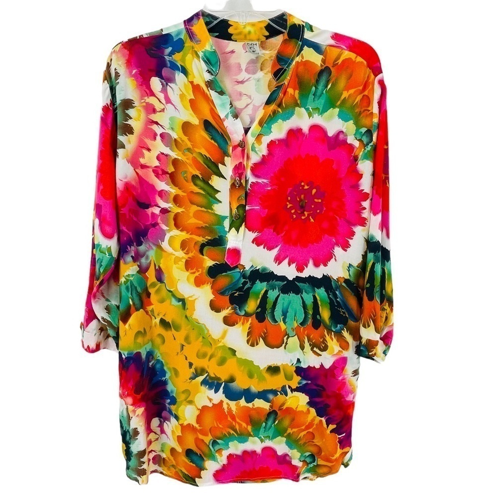 Colorful Floral/Feather Print 3-Button Tunic Top - Sz M